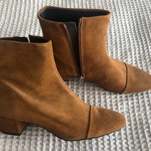NEW Suede L’Intervalle boots! Size 42